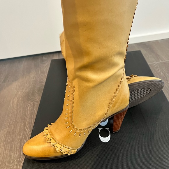 Jelly Beans Boots - Picture 5 of 8